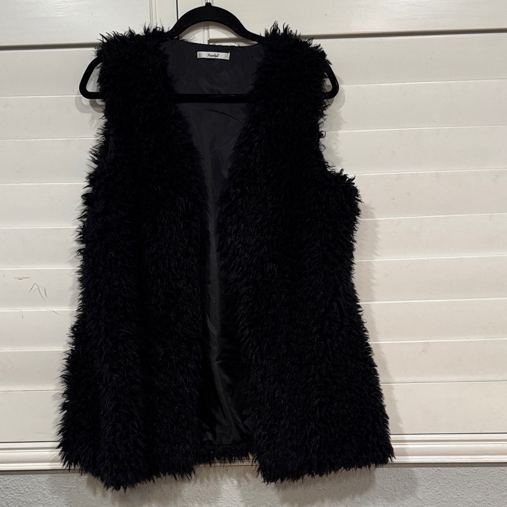 Papaya Black Teddy Vest